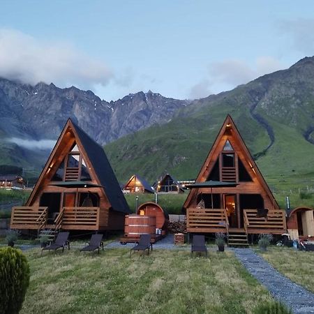 Kazbegi Spa Resort Cottages Exteriör bild